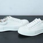 MQ CANVAS WHITE