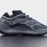 700 V3 BLACK