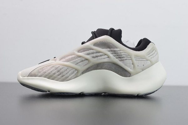 700 V3 - Image 6