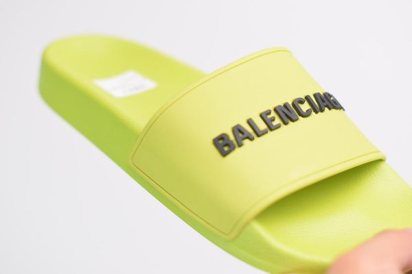 YELLOW LOGO SLIDER - Image 3
