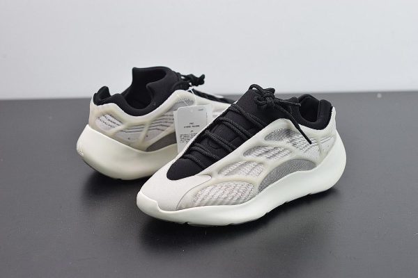 700 V3 - Image 3