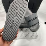 GREY CIAGA SLIDE
