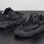 700 V3 BLACK