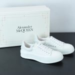 MQ CANVAS WHITE