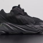 700 V3 BLACK