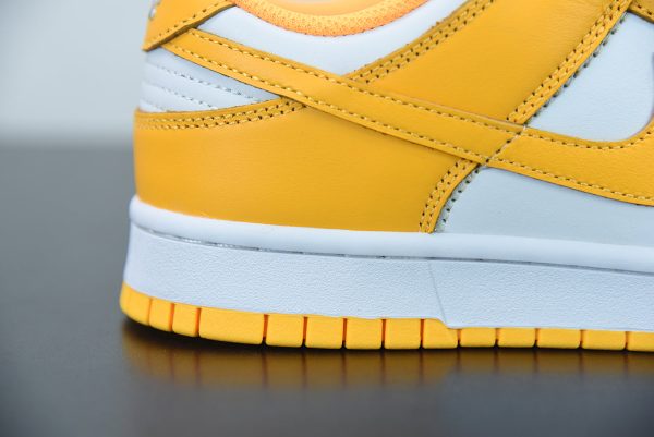 DUNK LOW YELLOW - Image 7