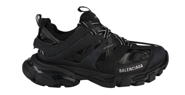 TRACK BLACK