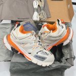 ORANGE TRACK - Image 4