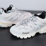 TRACK WHITE