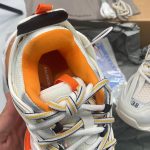 ORANGE TRACK - Image 5