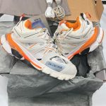 ORANGE TRACK - Image 3