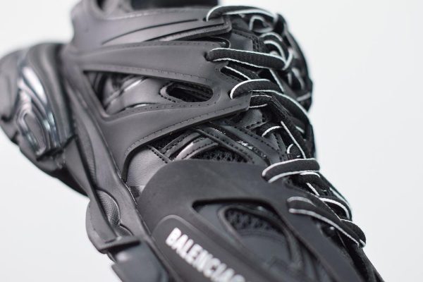 TRACK BLACK - Image 3