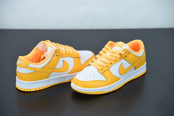 DUNK LOW YELLOW - Image 10