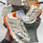 ORANGE TRACK - Image 8