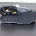700 V3 BLACK