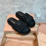 MlU SLIDE BLACK