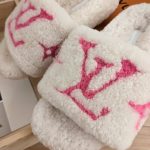 L-V FLUFFY SLIPPERS - Image 8