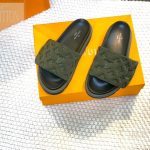 GREEN PILOW SLIDES