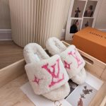 L-V FLUFFY SLIPPERS - Image 3