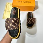 L-V SANDAL