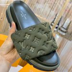 GREEN PILOW SLIDES
