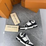 lV TRAINER BLACK - Image 3