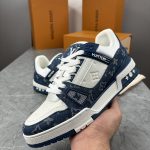 lV TRAINER BLUE