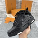 LV SNEAK