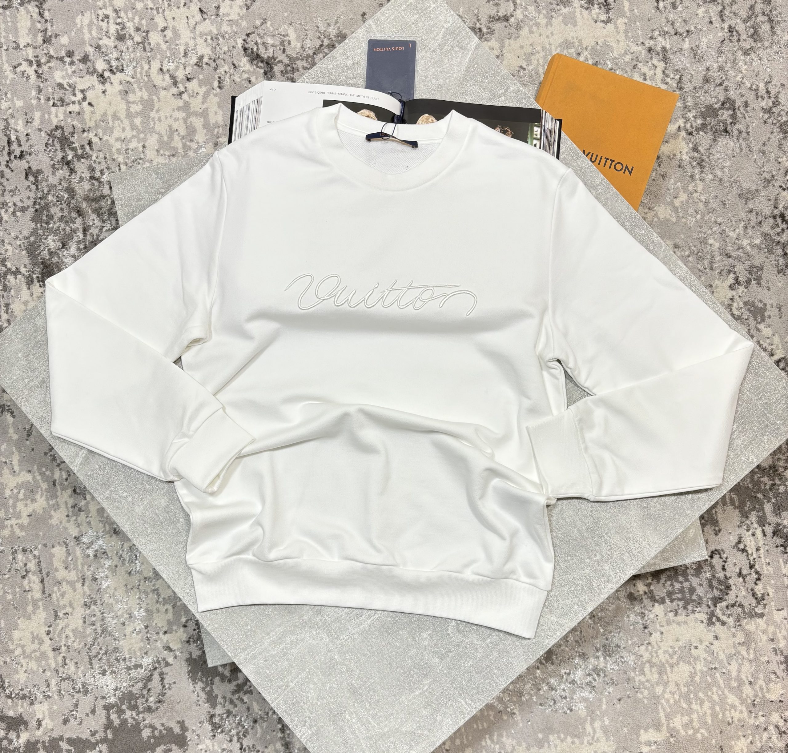 LV Jumper White