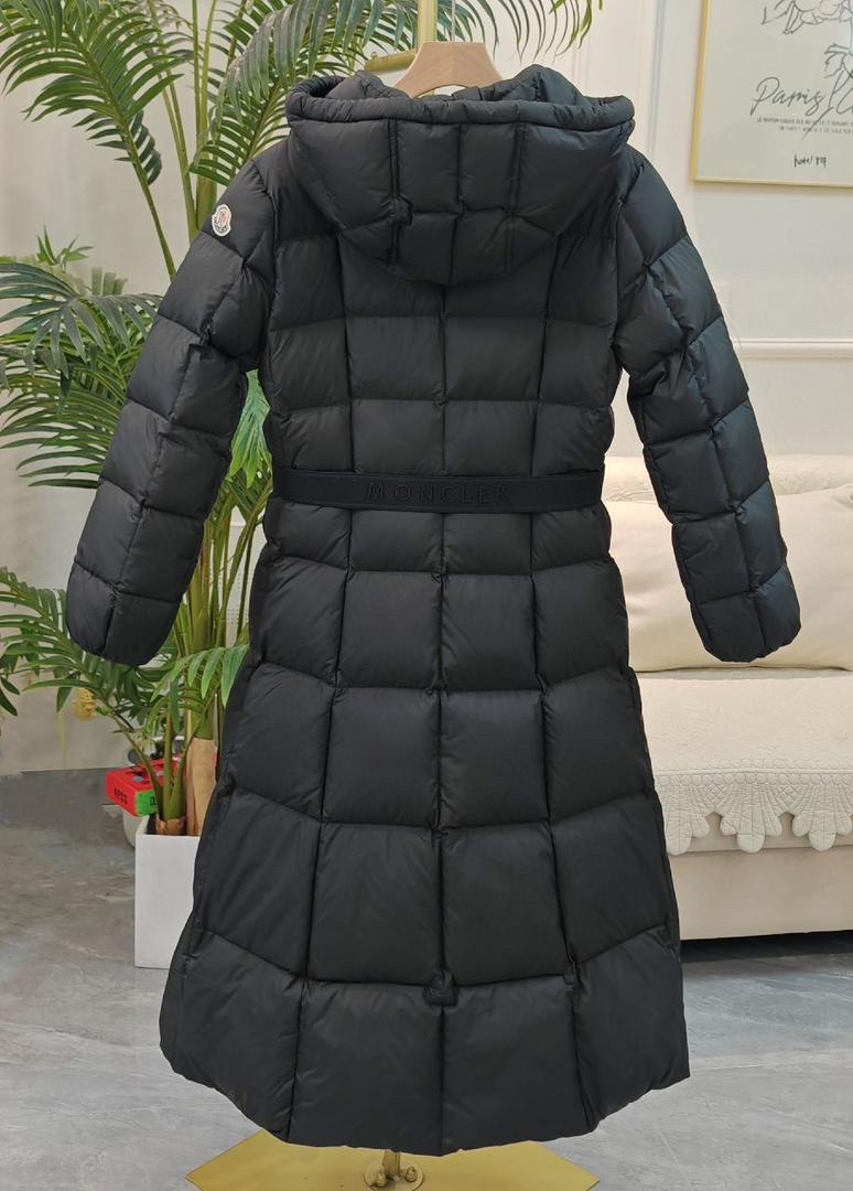 Cler Women Jacket
Pre order only - Image 4
