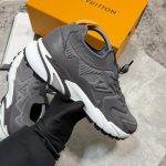 LV Sneaks Grey