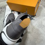 LV Sneaks Grey