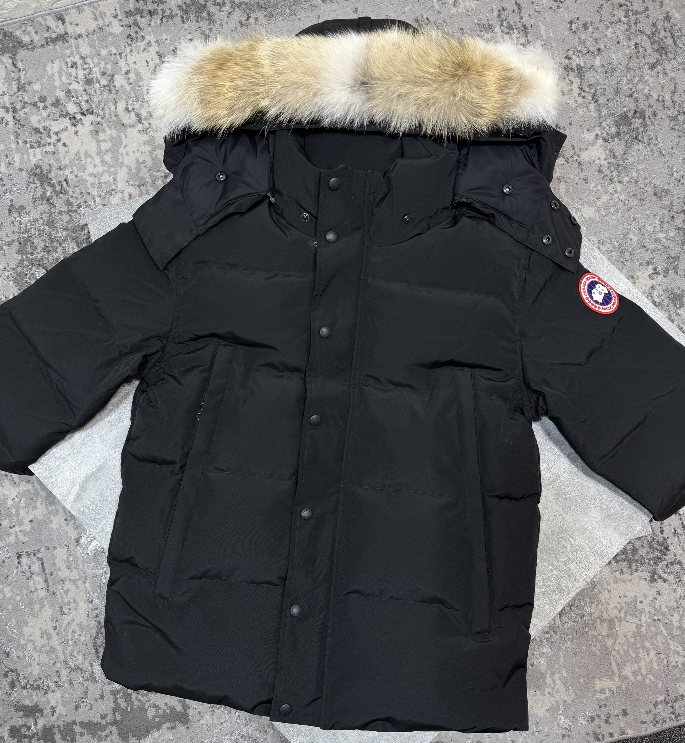 Goose Wyndham Jacket Black
Detachable Hood and Fur - Image 5
