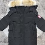 Goose Wyndham Jacket Black
Detachable Hood and Fur