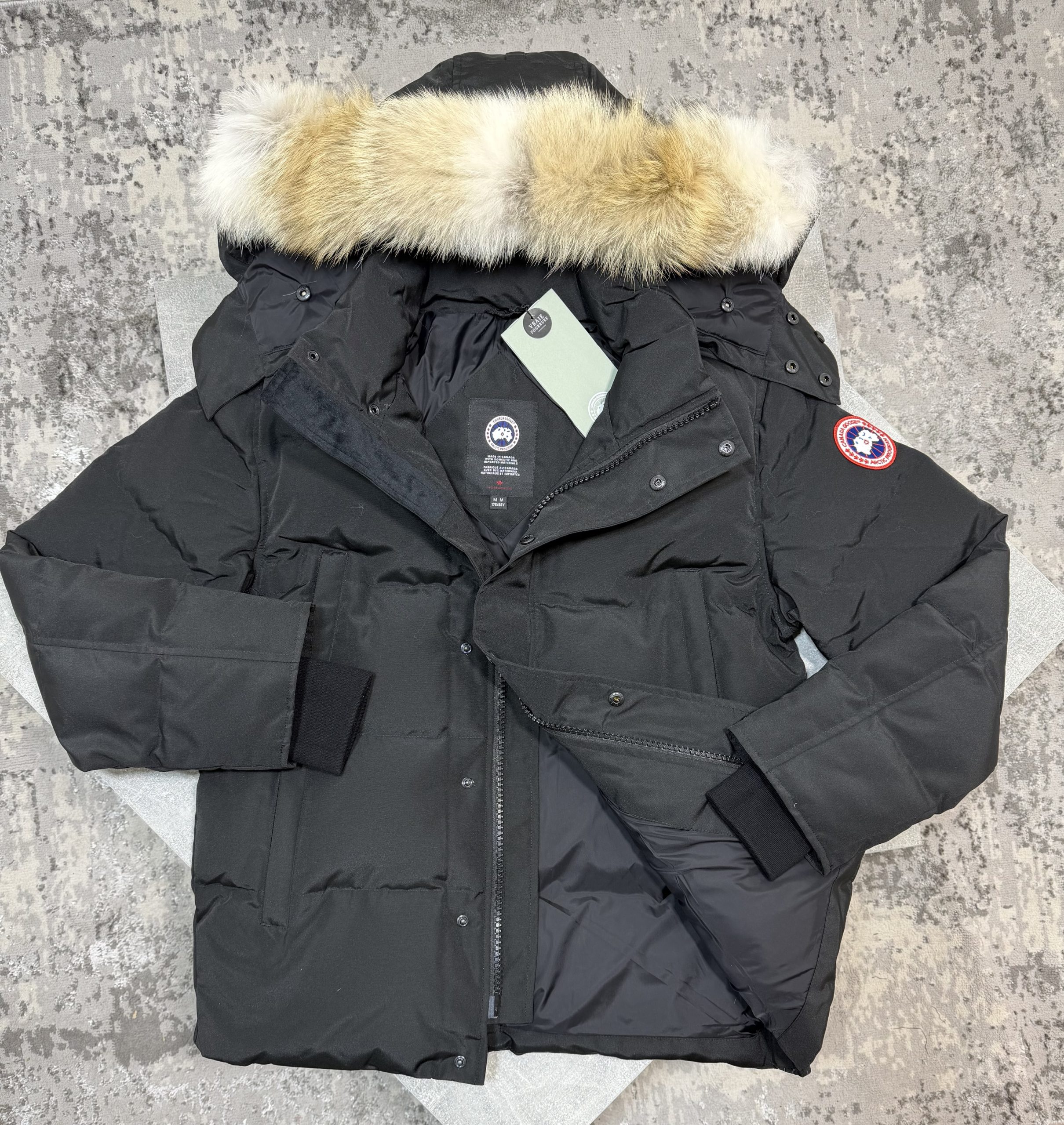 Goose Wyndham Jacket Black
Detachable Hood and Fur - Image 2