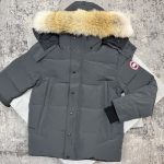Goose Wyndham Jacket Grey
Detachable Hood and Fur