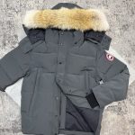 Goose Wyndham Jacket Grey
Detachable Hood and Fur