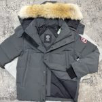 Goose Wyndham Jacket Grey
Detachable Hood and Fur