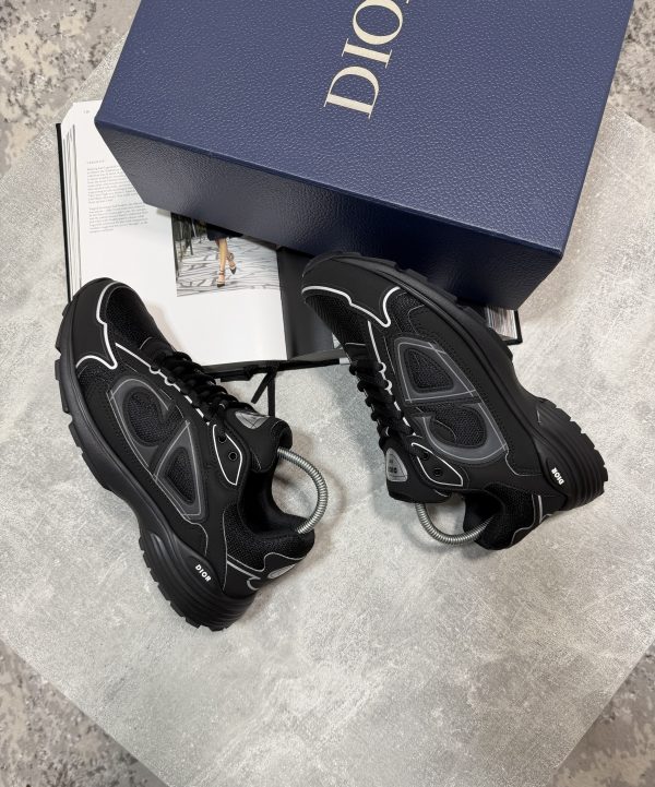B30 All Black