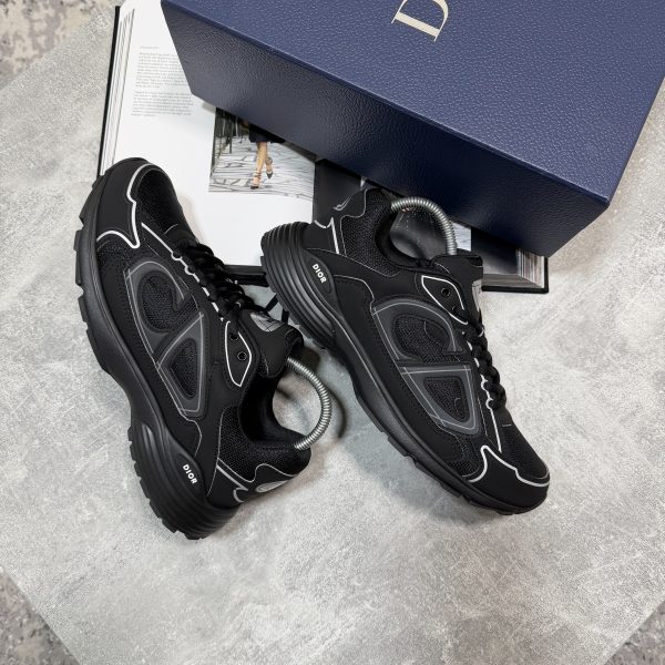 B30 All Black - Image 3