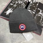 Canada Goose beanie Grey