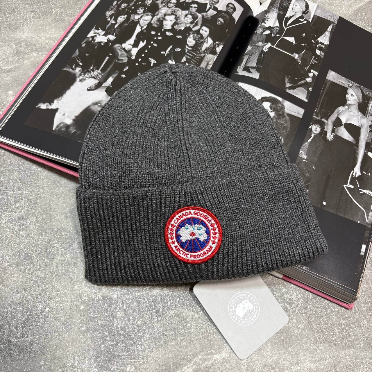 Canada Goose beanie Grey