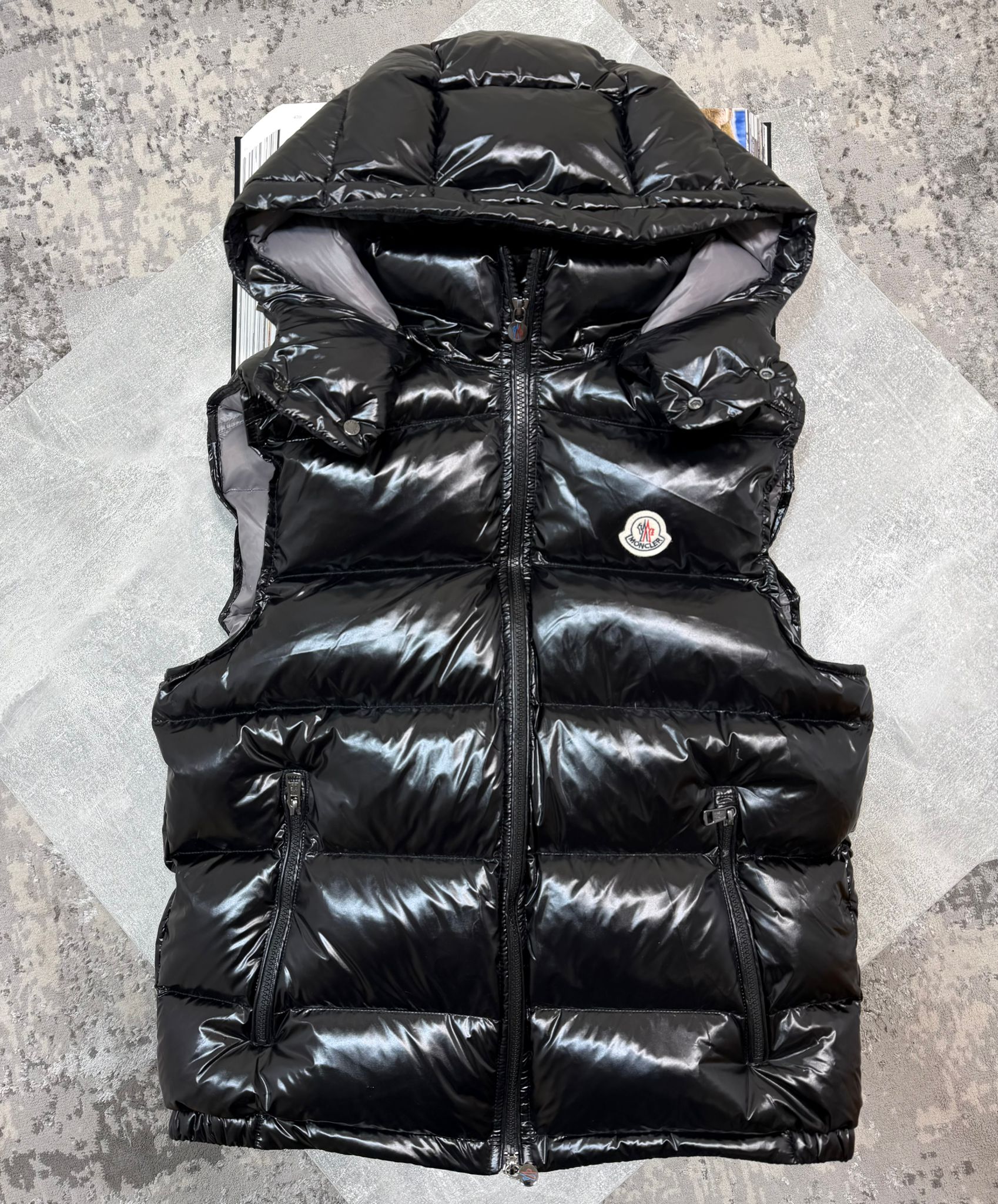 Cler Hooded Body warmer