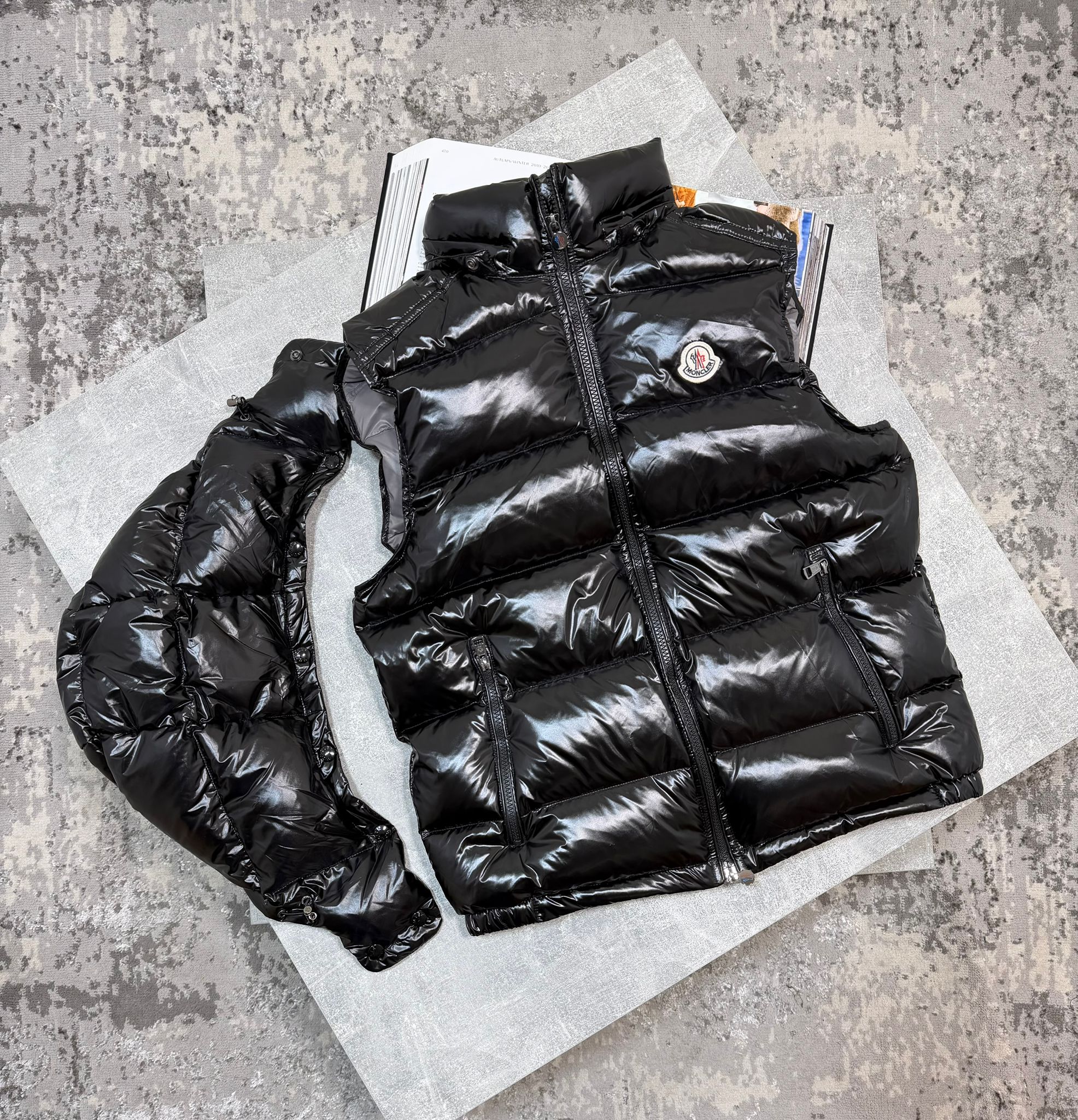 Cler Hooded Body warmer - Image 3