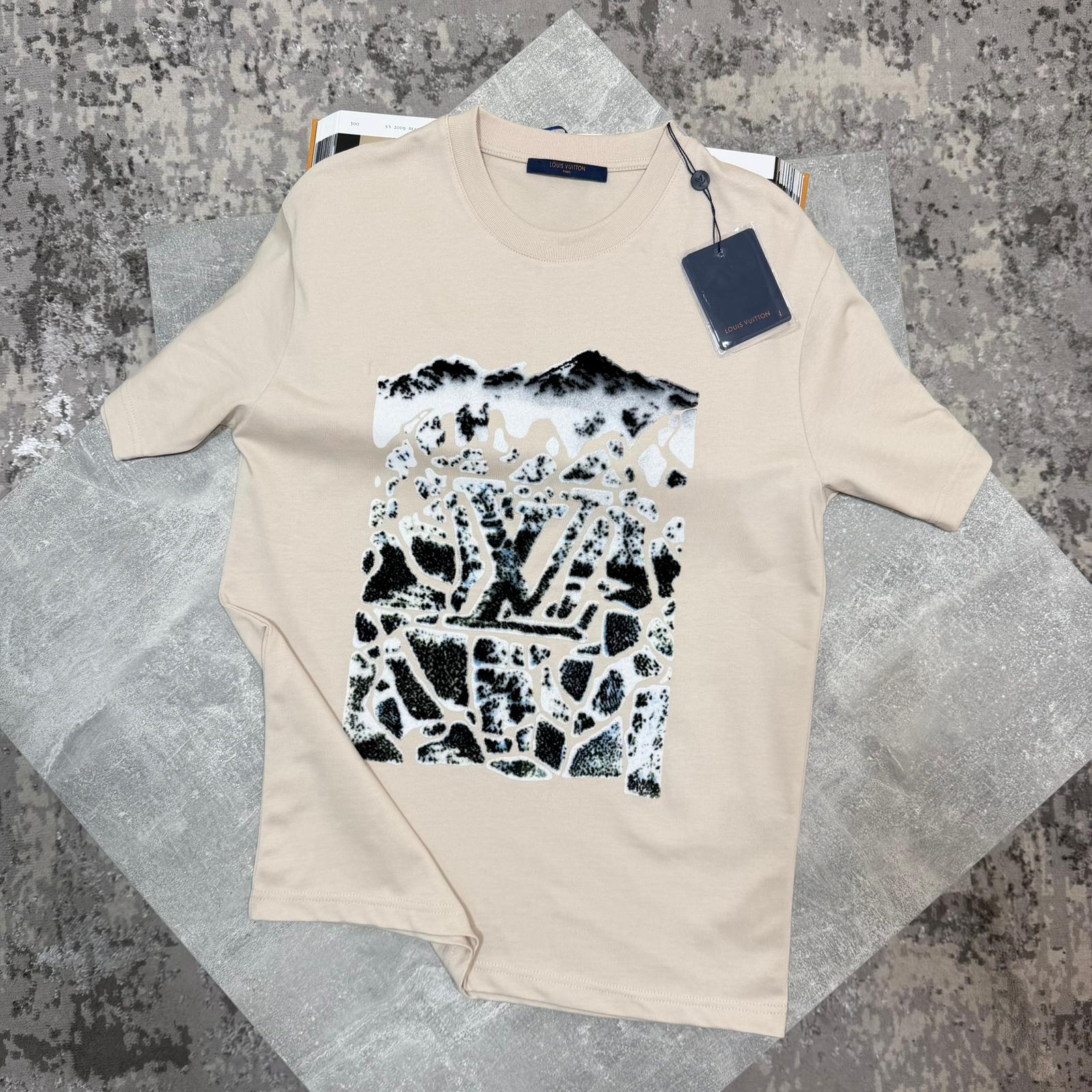 LV Tshirt Beige