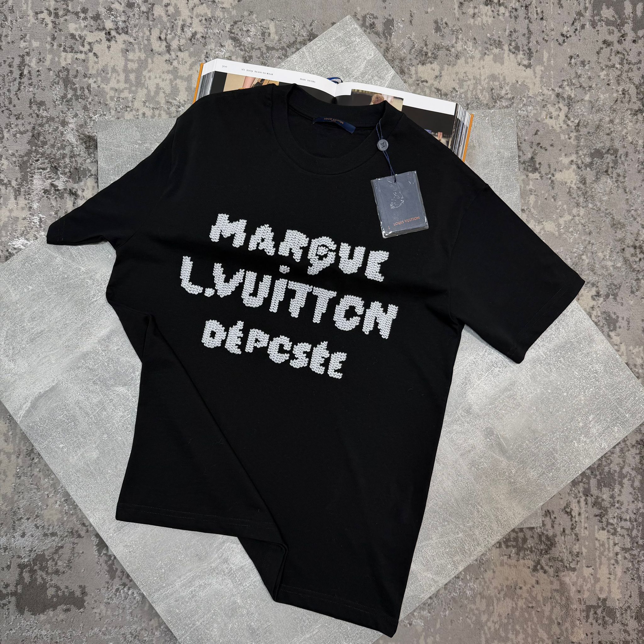 LV Tshirt Black
