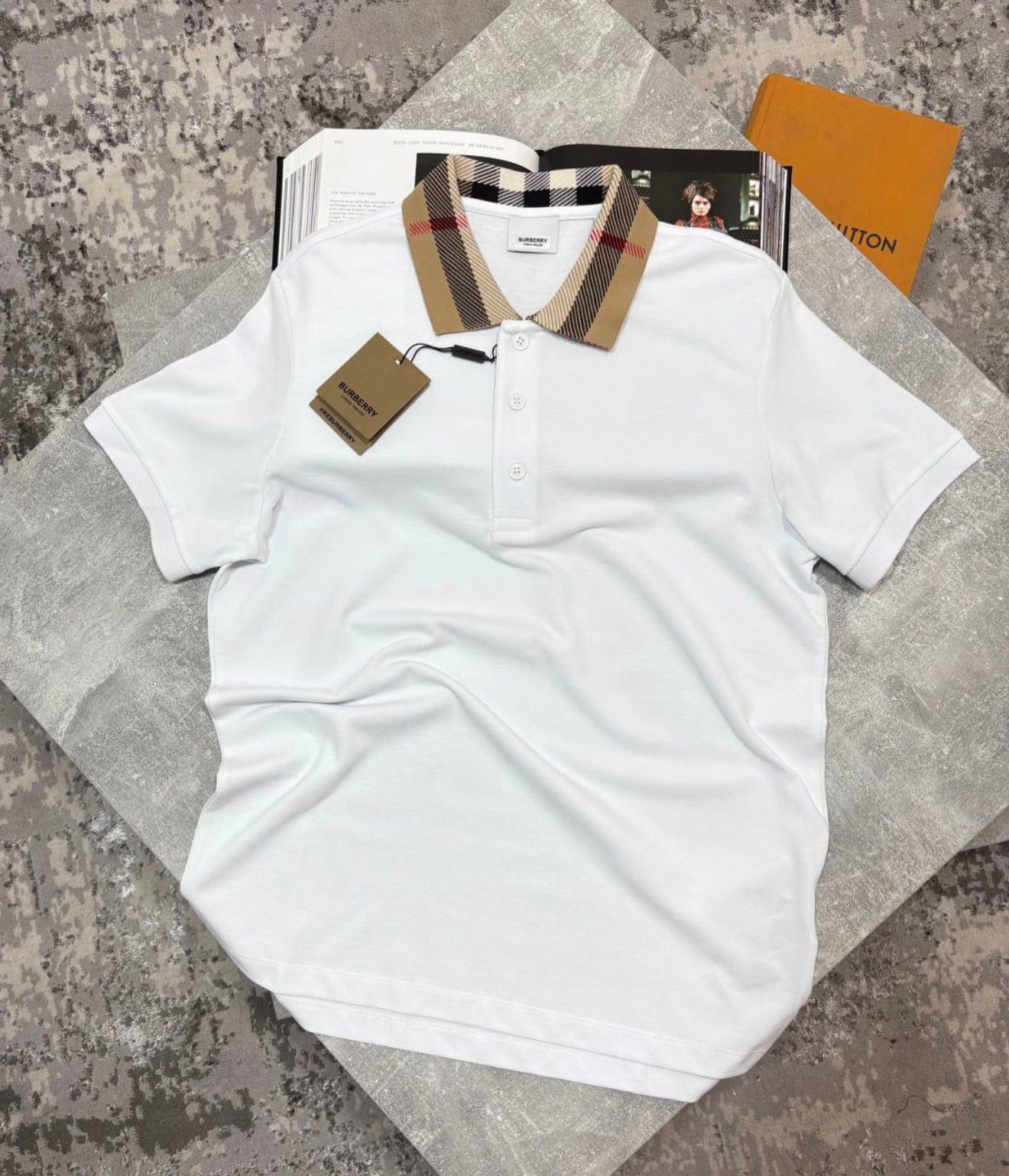 Burb Tshirt White