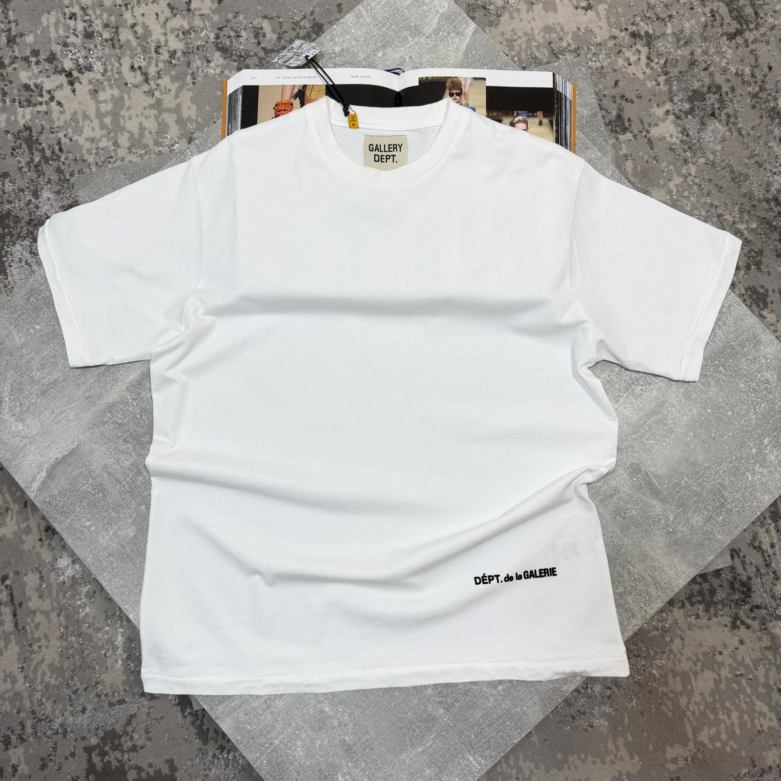 GDept Tshirt White