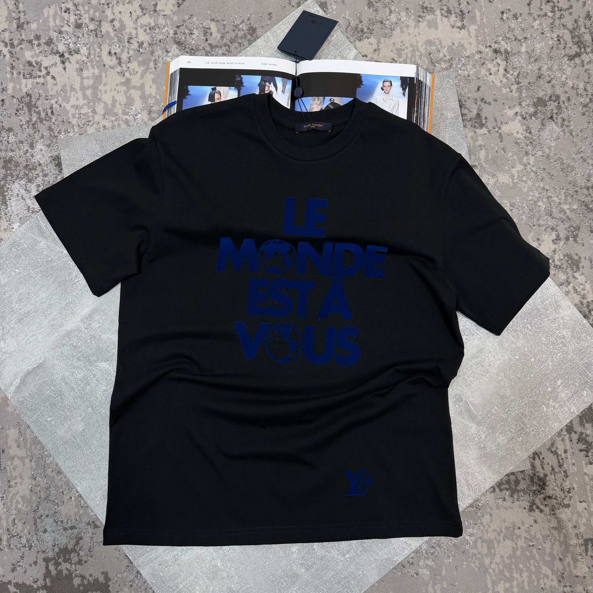 LV tshirt Black