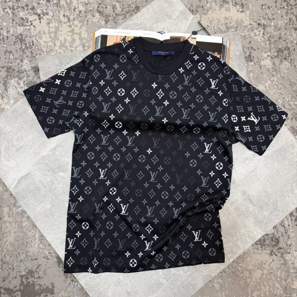 LV tshirt Black